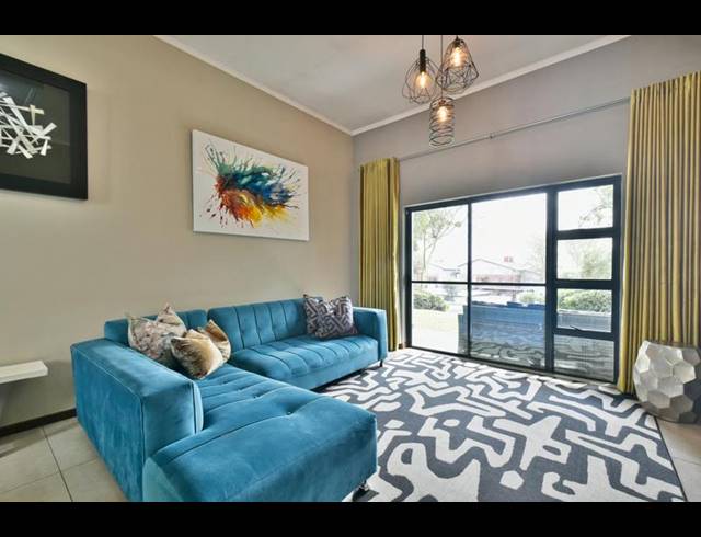 3 BEDROOM TOWNHOUSE FOR SALE IN JACKAL CREEK GOLF ESTATE